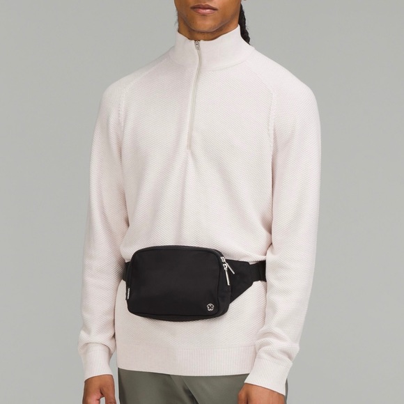 New Release Lululemon Large Everywhere Belt Bag Black EBB Fanny Pack NWT - Picture 3 of 12